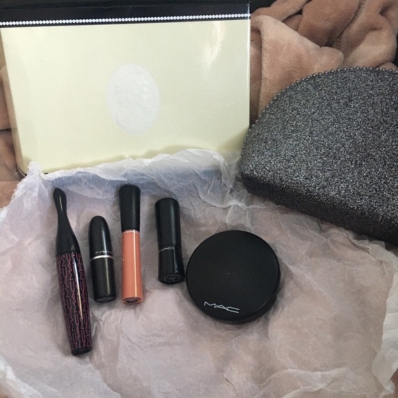 Mac Keepsakes Gift Set PLUS Mascara & Lipstick